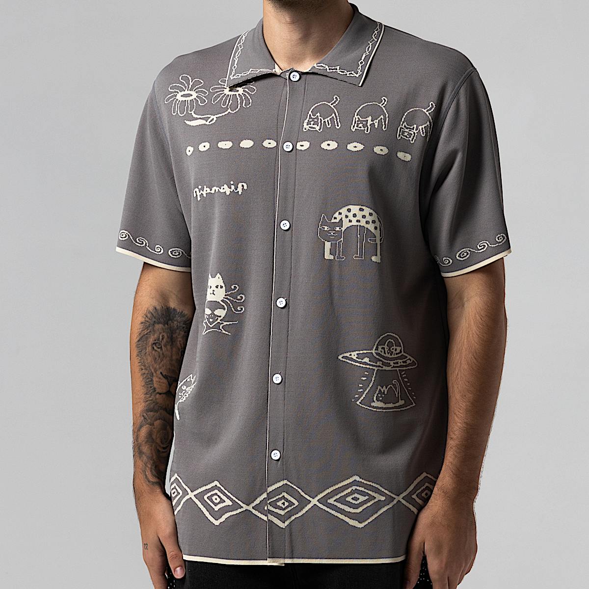 Blonded Reversible Button Up (Sand / Charcoal) - Image 2