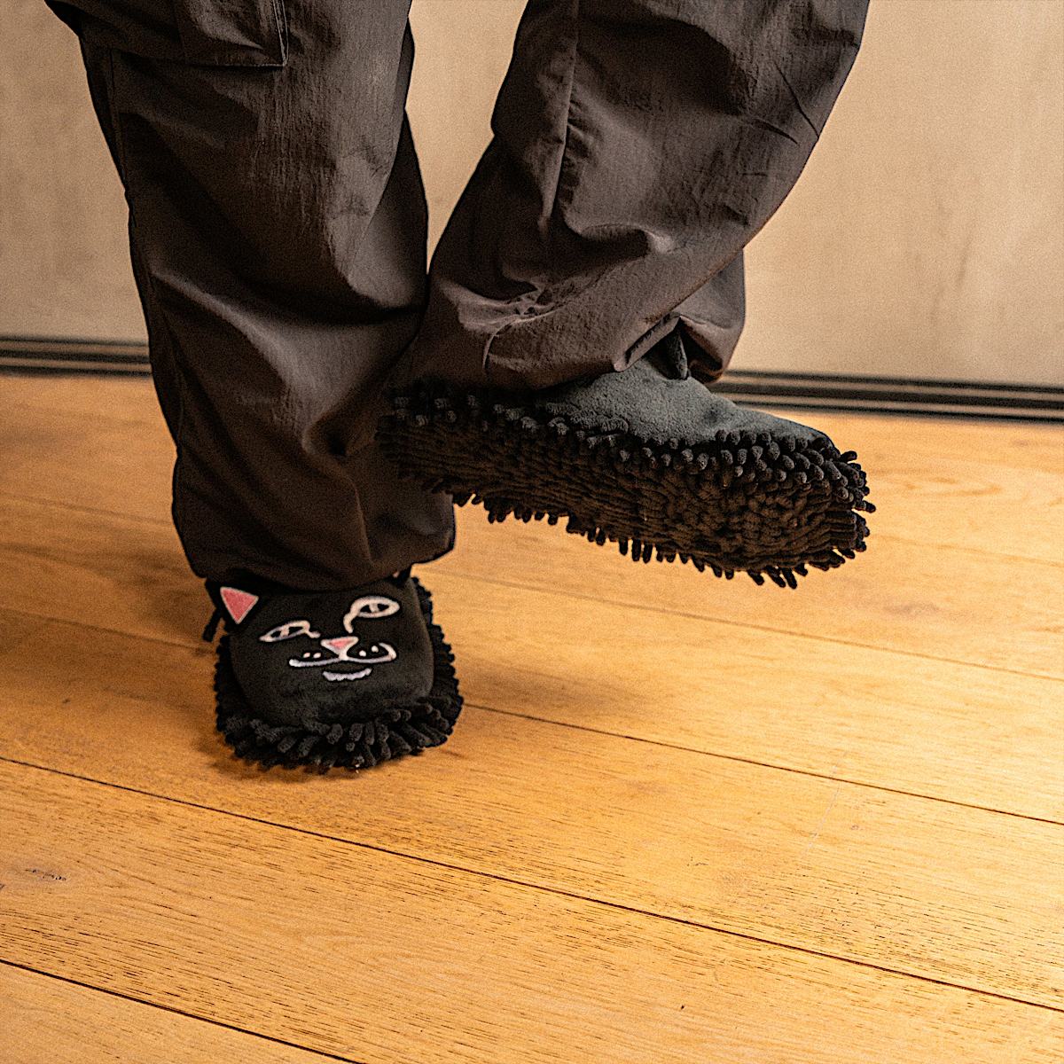 Jermie Mop Slippers (Black) - Image 2