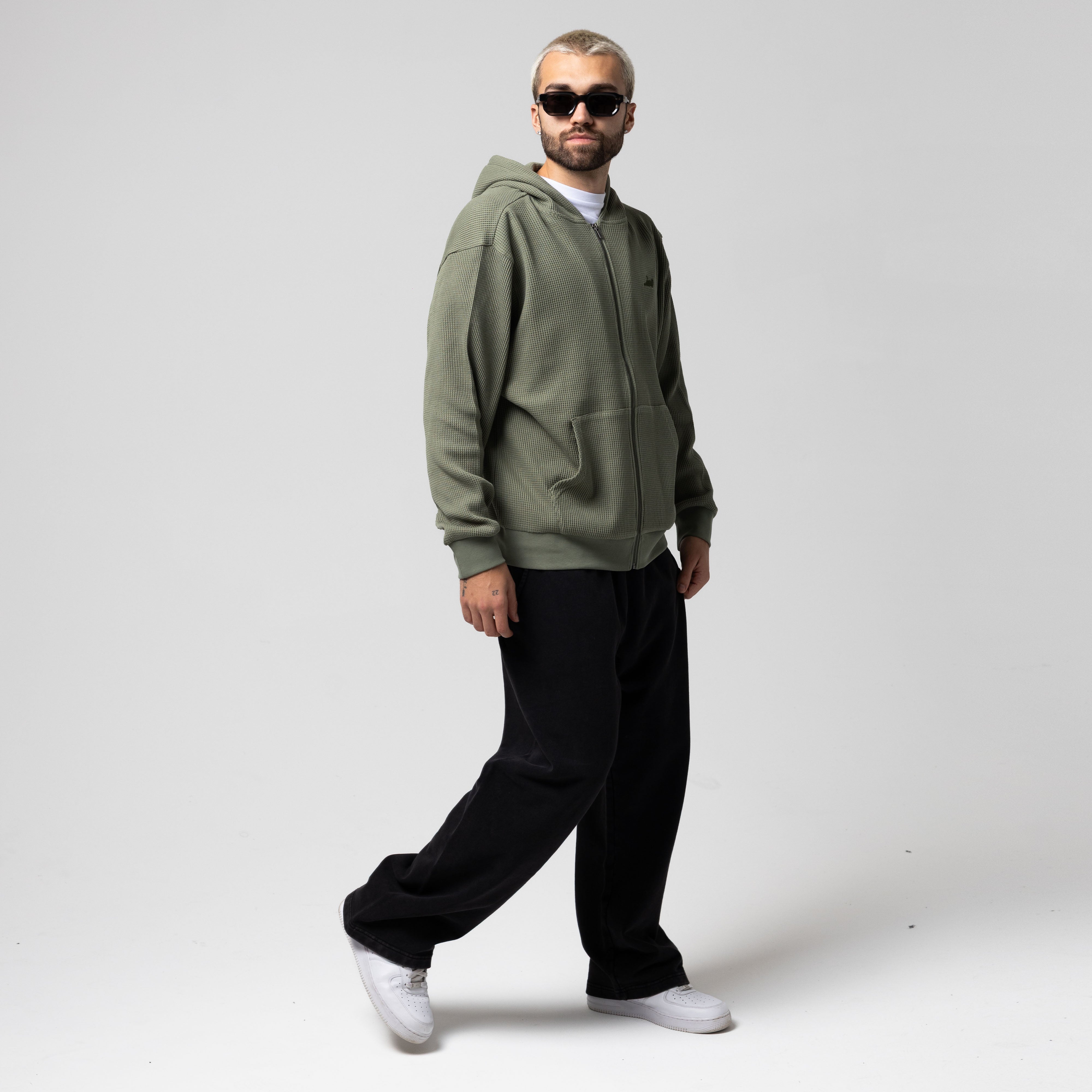 Castanza Straight Leg Sweatpants (Black Vintage Wash) - Image 8